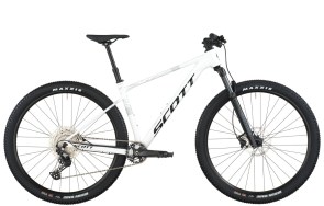 SCALE 940 WHITE 2026